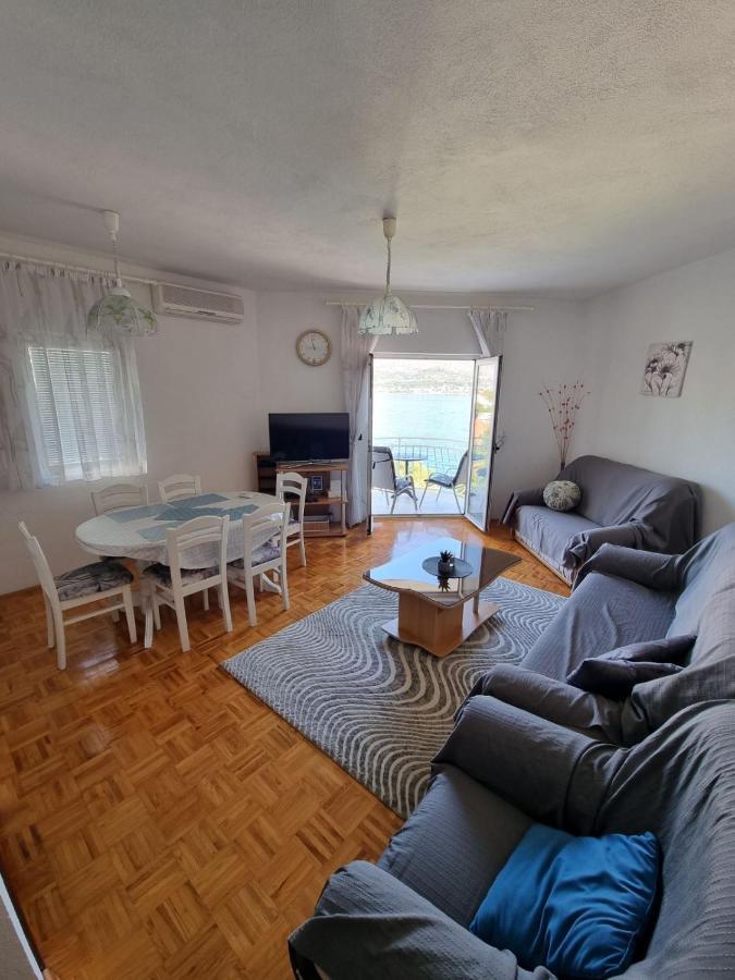 Apartment Matej Трогір Екстер'єр фото