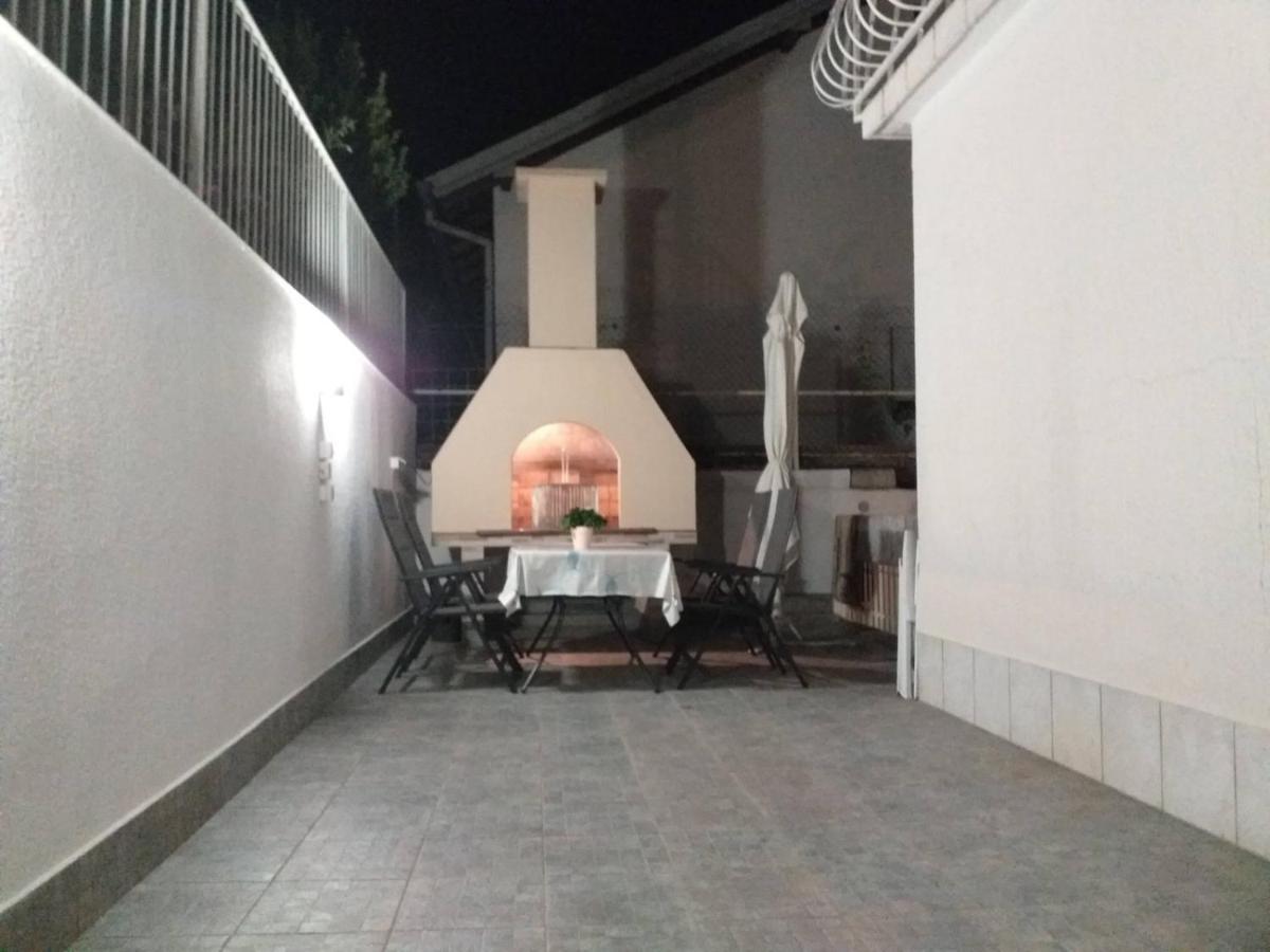 Apartment Matej Трогір Екстер'єр фото