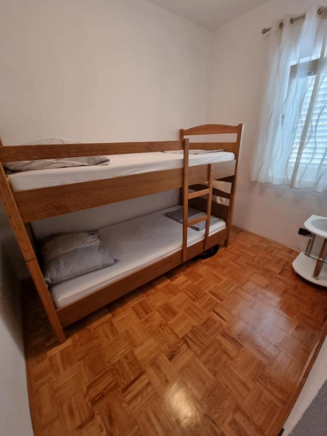 Apartment Matej Трогір Екстер'єр фото