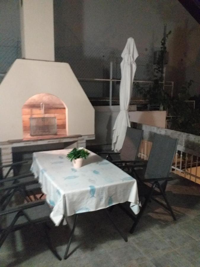 Apartment Matej Трогір Екстер'єр фото